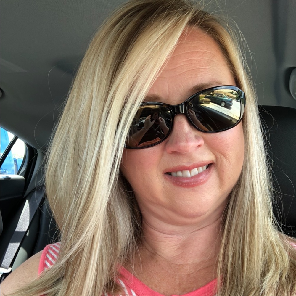 Meet your Posher, Amanda